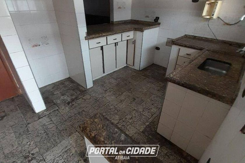 Casa &agrave; venda - 300m&sup2; - Alvin&oacute;polis