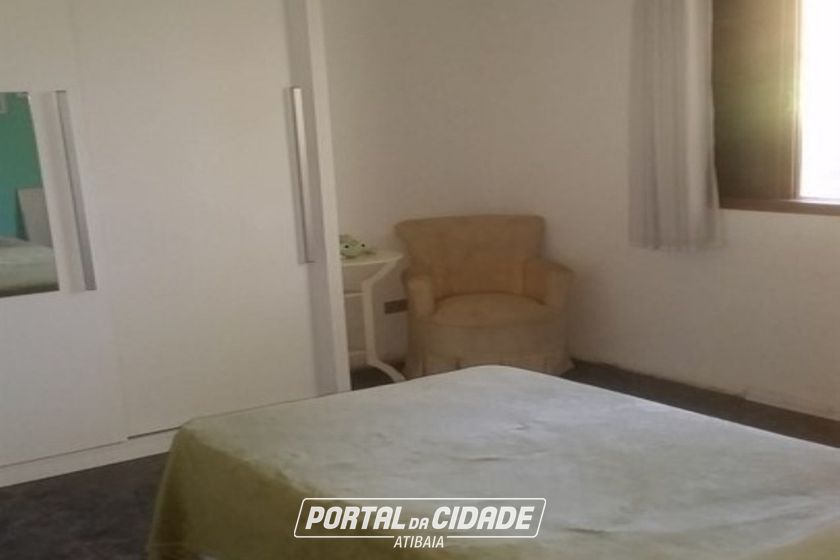 Ch&aacute;cara &agrave; venda - 374m&sup2; - Jardim Suely