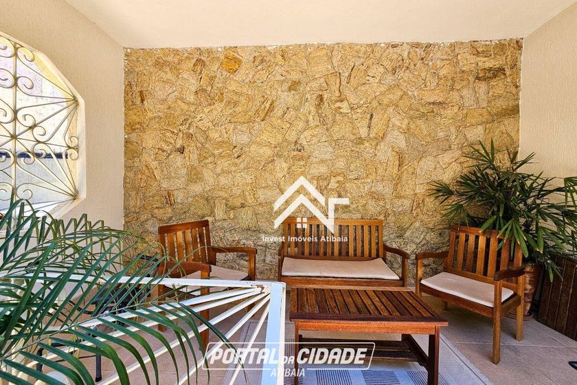 Casa &agrave; venda - 221m&sup2; - Jardim Shangri-L&aacute;