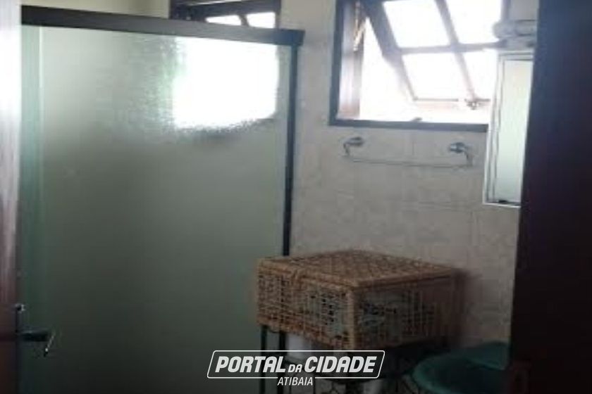 Casa &agrave; venda - 675m&sup2; - Jardim dos Pinheiros