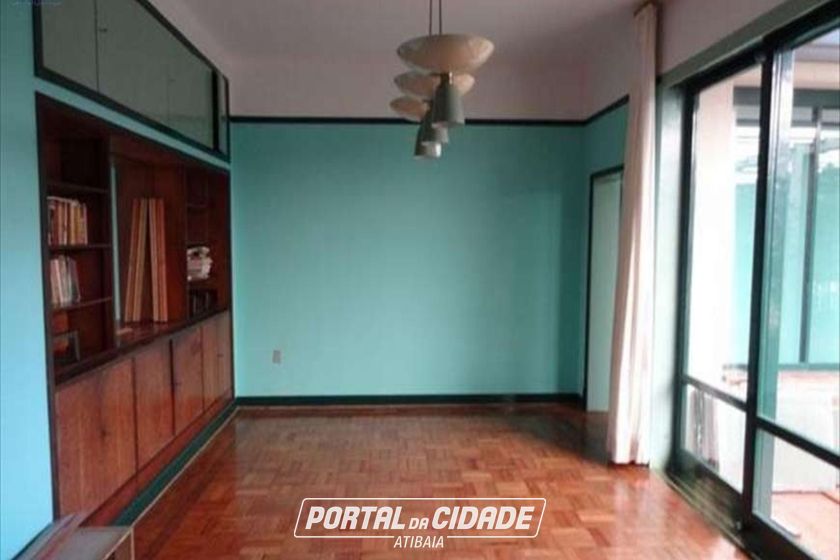 Casa &agrave; venda - 272m&sup2; - Centro
