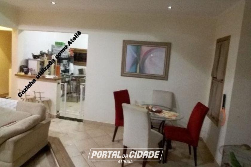 Casa &agrave; venda - 200m&sup2; - Jardim dos Pinheiros
