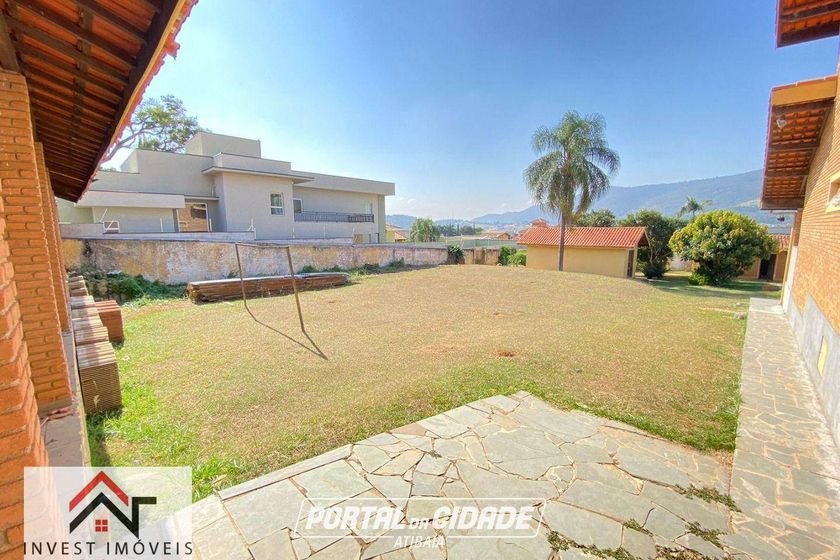Casa para alugar - 700m&sup2; - Vila Petr&oacute;polis