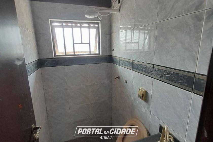 Casa &agrave; venda - 300m&sup2; - Alvin&oacute;polis