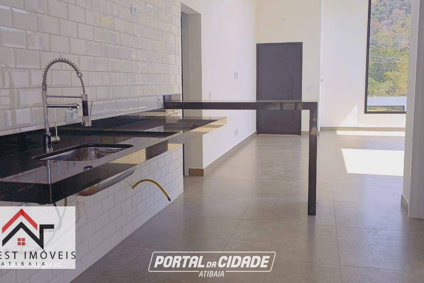 Casa &agrave; venda - 183m&sup2; - Serras de Atibaia III