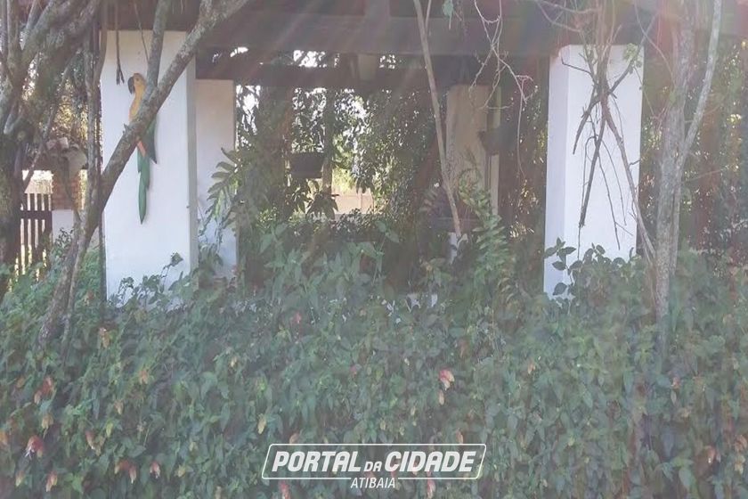 Ch&aacute;cara &agrave; venda - 2160m&sup2; - Jardim dos Pinheiros