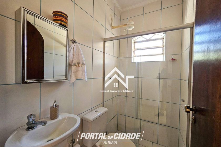 Casa &agrave; venda - 221m&sup2; - Jardim Shangri-L&aacute;