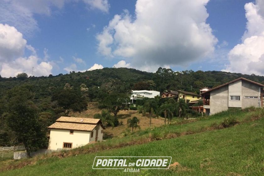 Terreno &agrave; venda - 600m&sup2; - PORT&Atilde;O