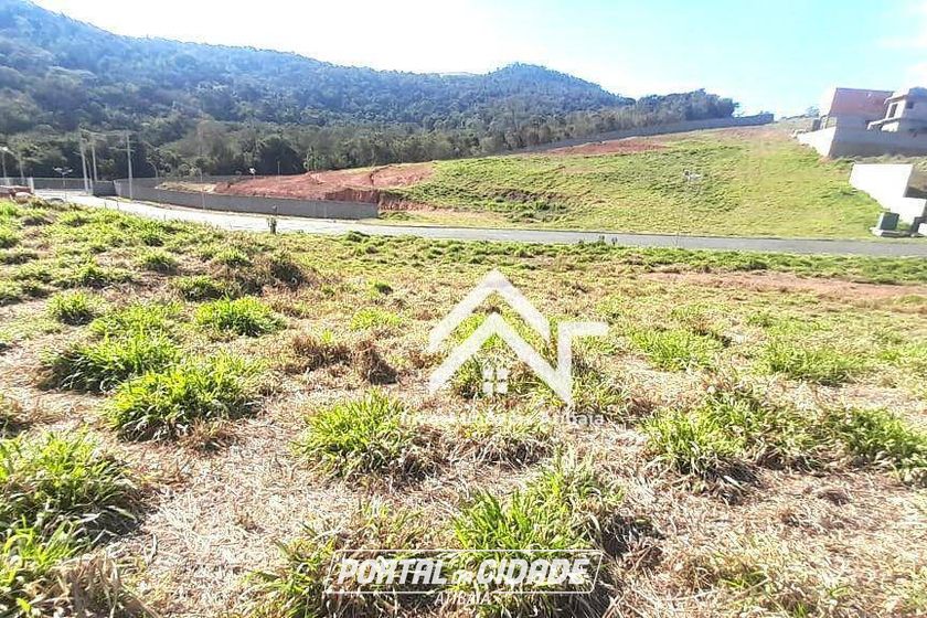 Terreno &agrave; venda - 300m&sup2; - Condom&iacute;nio Portal Lamis