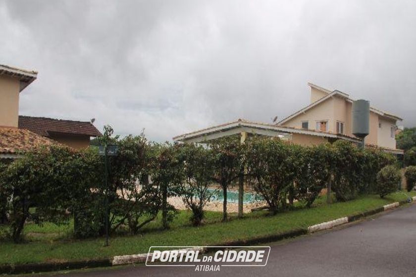 Casa &agrave; venda - 1000m&sup2; - Itapetinga