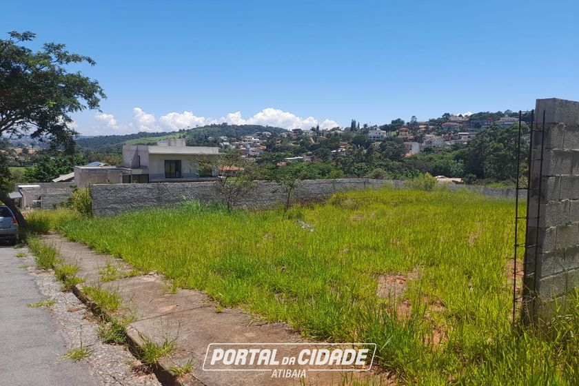 Terreno &agrave; venda - 750m&sup2; - ITAPETINGA