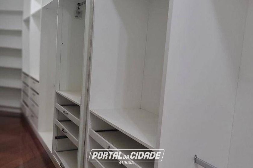 Sobrado para alugar - 700m&sup2; - Lagos de Santa Helena