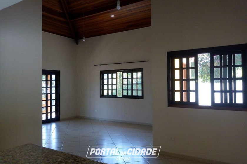 Casa para alugar - 183m&sup2; - Vila Petr&oacute;polis
