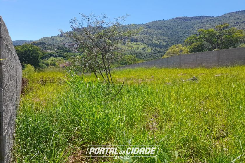 Terreno &agrave; venda - 750m&sup2; - ITAPETINGA