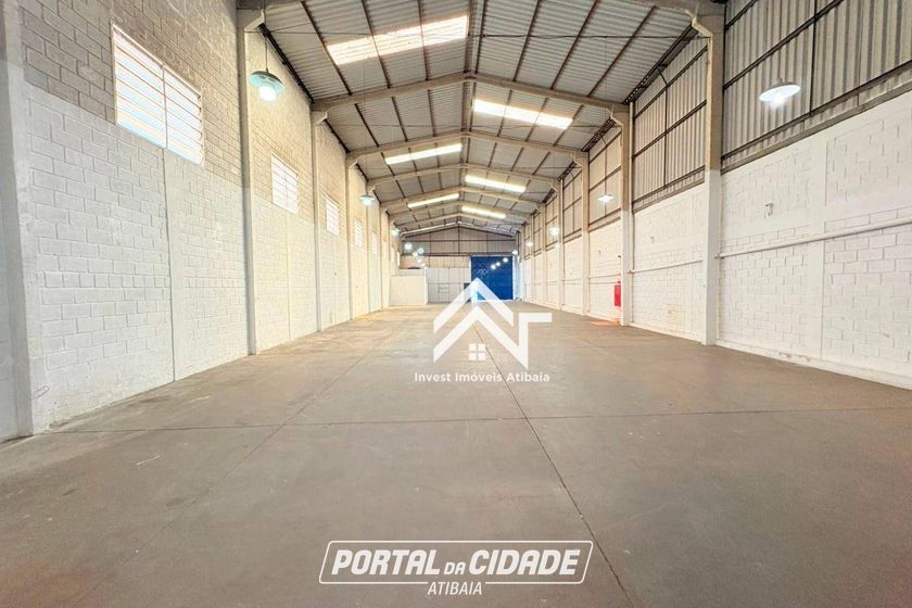 Sal&atilde;o Comercial para alugar - 584m&sup2; - Vila Industrial