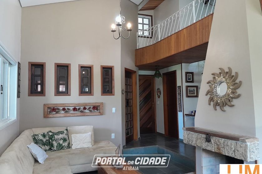 Casa &agrave; venda - 330m&sup2; - Jardim arco iris