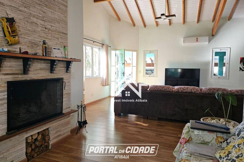 Casa para alugar - 235m&sup2; - Condom&iacute;nio Figueira Garden