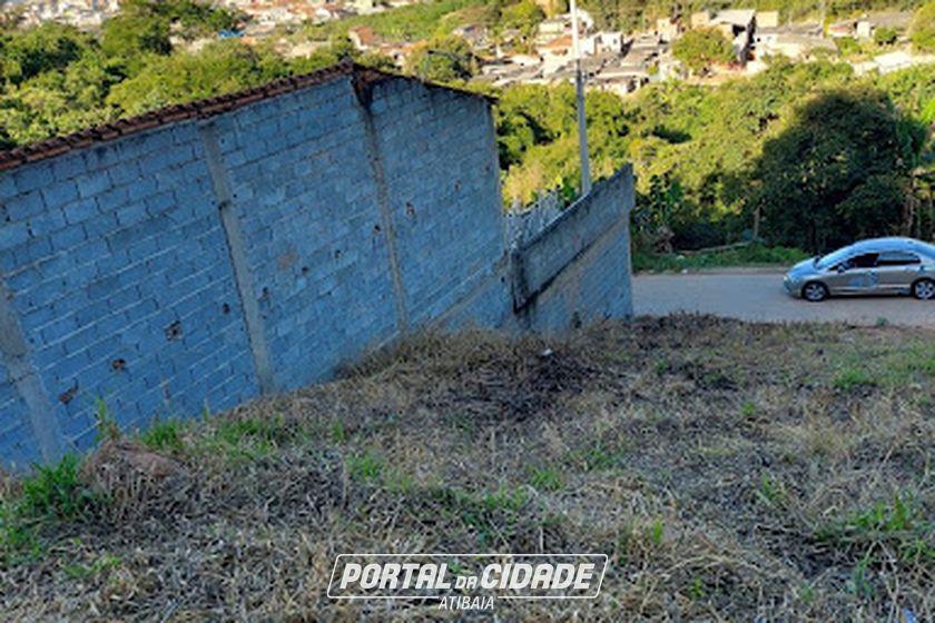 Terreno &agrave; venda - 350m&sup2; - Ch&aacute;cara Parque S&atilde;o Pedro