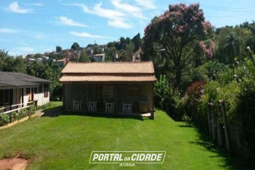 Ch&aacute;cara &agrave; venda - 6000m&sup2; - Tanque