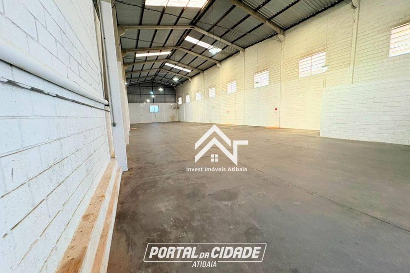 Sal&atilde;o Comercial para alugar - 584m&sup2; - Vila Industrial