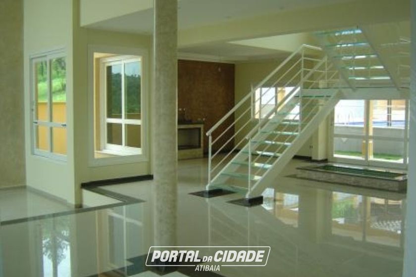 Casa &agrave; venda - 800m&sup2; - Condom&iacute;nio Porto Atibaia