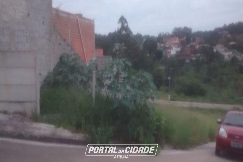 Terreno &agrave; venda - 185m&sup2; - Nova Atibaia