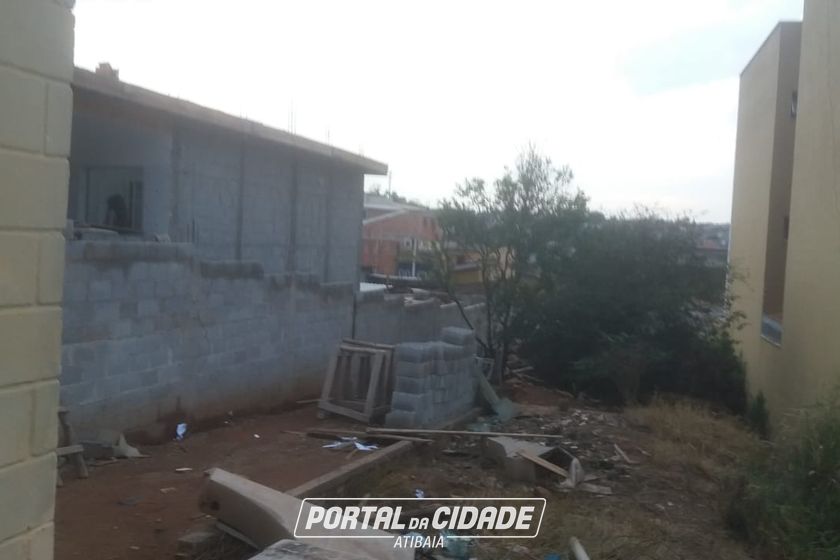 Terreno &agrave; venda - 298m&sup2; - JARDIM IMPERIAL