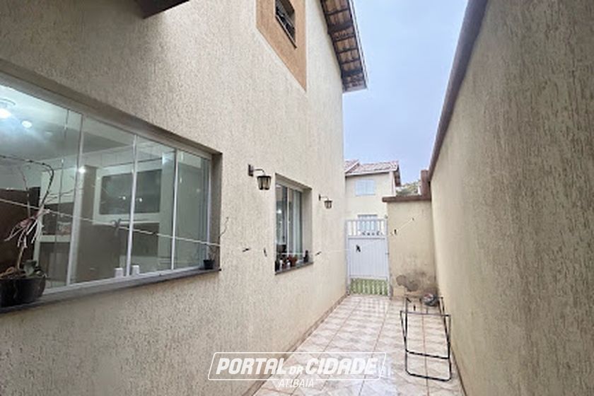 Casa &agrave; venda - 100m&sup2; - Jardim dos Pinheiros