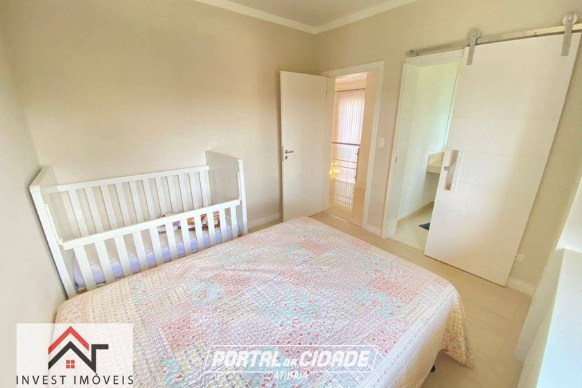 Casa &agrave; venda - 376m&sup2; - Condominio Parque das Gar&ccedil;as I