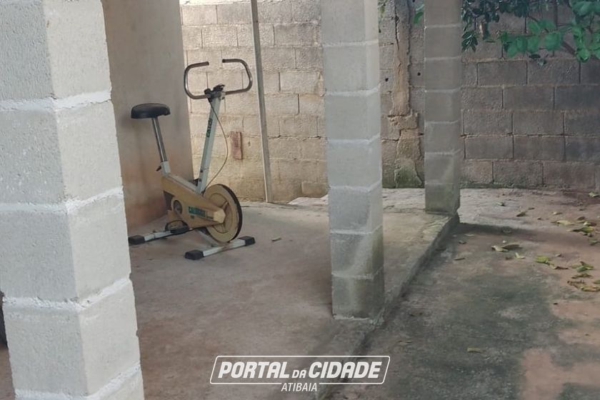 Casa &agrave; venda - PARUE FERNAO DIAS