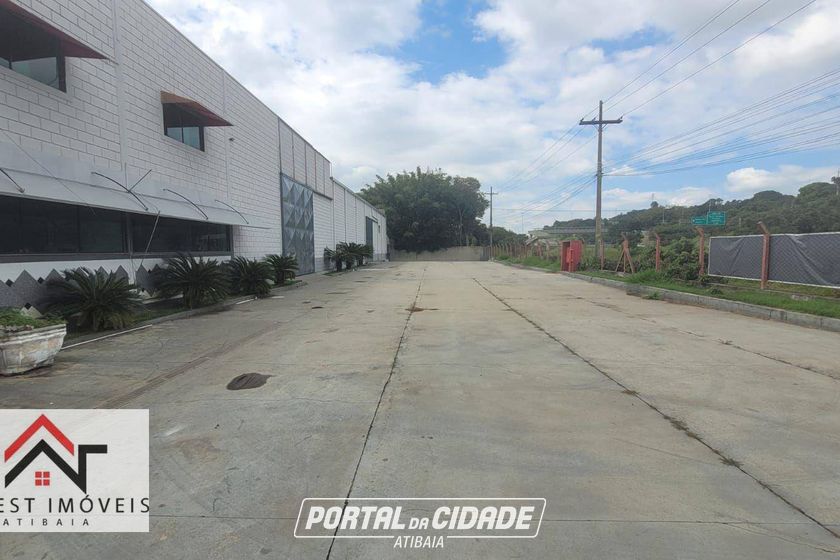 Sal&atilde;o Comercial para alugar - 1600m&sup2; - Guaxinduva