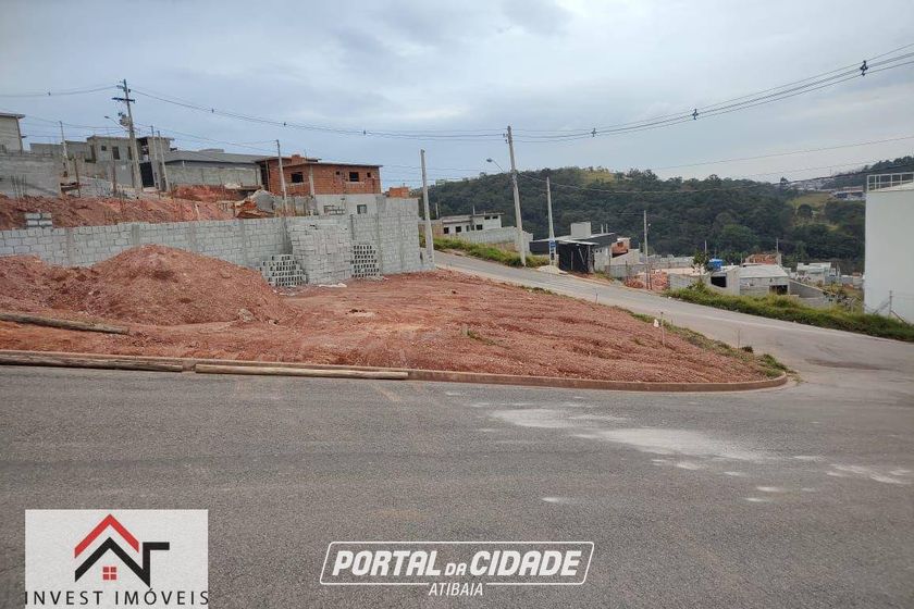 Terreno &agrave; venda - 305m&sup2; - Lamismar II