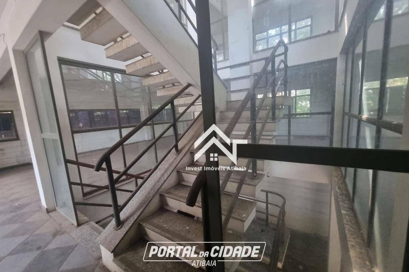 Sal&atilde;o Comercial para alugar - 2500m&sup2; - Jardim S&atilde;o Louren&ccedil;o