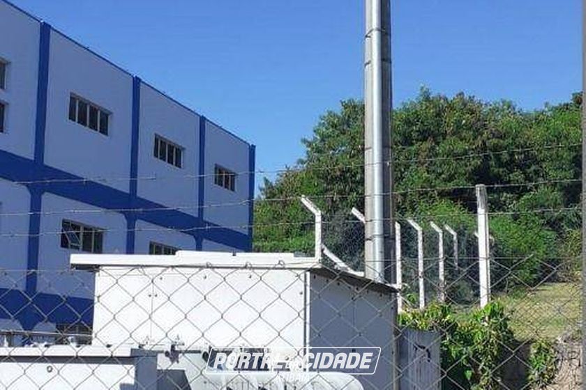 Sal&atilde;o Comercial para alugar - 3857m&sup2; - Distrito Industrial Alfredo Relo