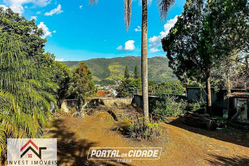 Casa &agrave; venda - 900m&sup2; - Vila Petr&oacute;polis