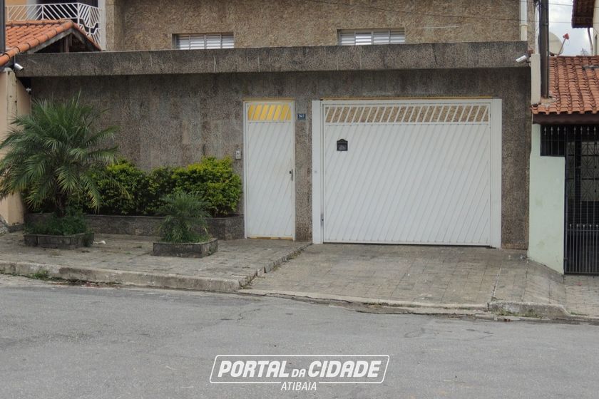 Casa &agrave; venda - 300m&sup2; - Jardim Vila Galv&atilde;o