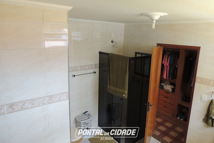 Casa &agrave; venda - 300m&sup2; - Jardim Vila Galv&atilde;o