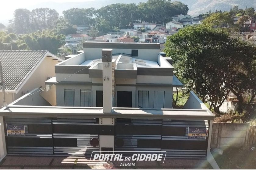 Casa &agrave; venda - 150m&sup2; - JARDIM MARISTELA