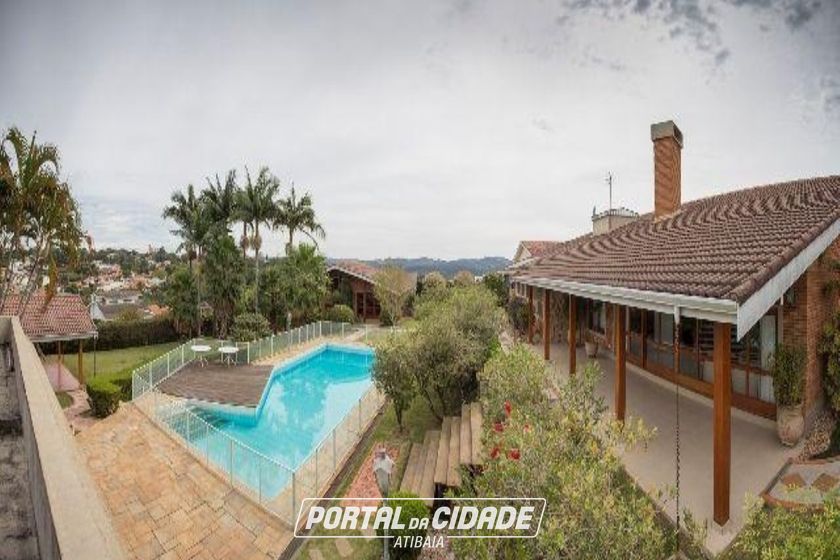 Casa &agrave; venda - 2430m&sup2; - Jardim Itaperi