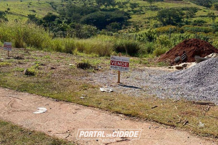 Terreno &agrave; venda - 215m&sup2; - Jardim das Cerejeiras