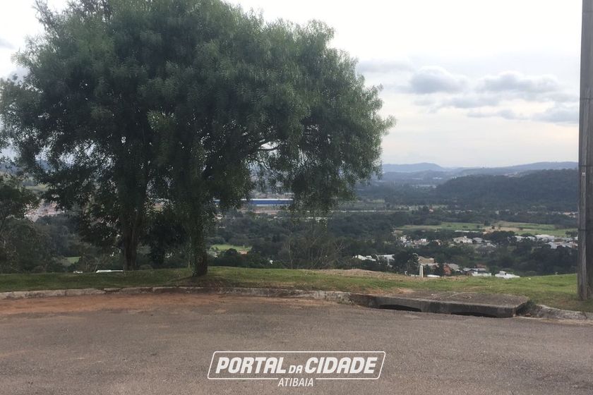 Terreno &agrave; venda - 839m&sup2; - Condom&iacute;nio Porto Atibaia