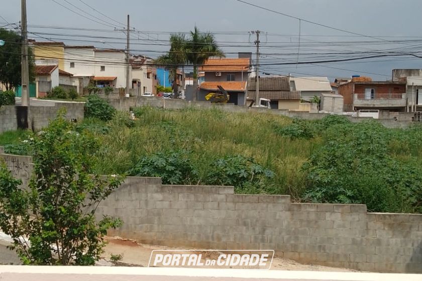 Casa &agrave; venda - NOVA CEREJEIRA
