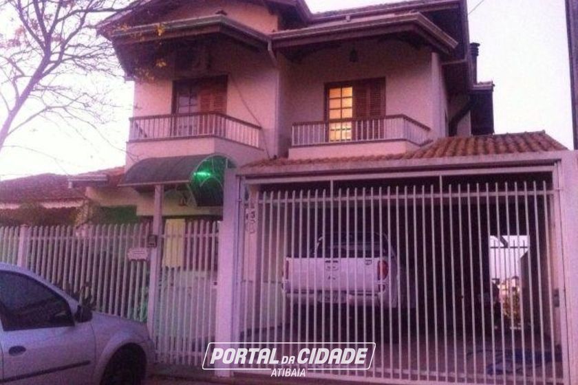 Casa &agrave; venda - 323m&sup2; - Jardim Jaragu&aacute;