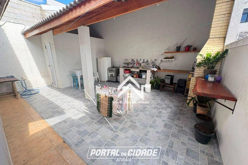 Casa &agrave; venda - 120m&sup2; - Nova Cerejeira