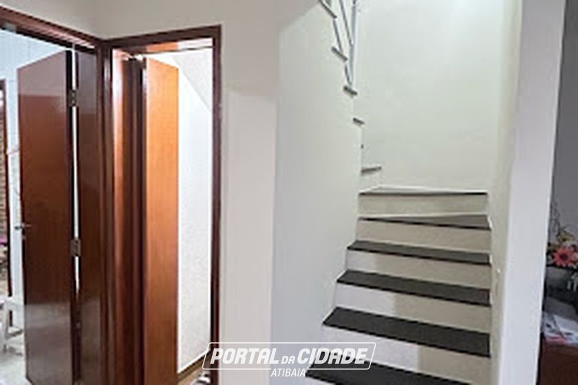 Casa &agrave; venda - 100m&sup2; - Jardim dos Pinheiros
