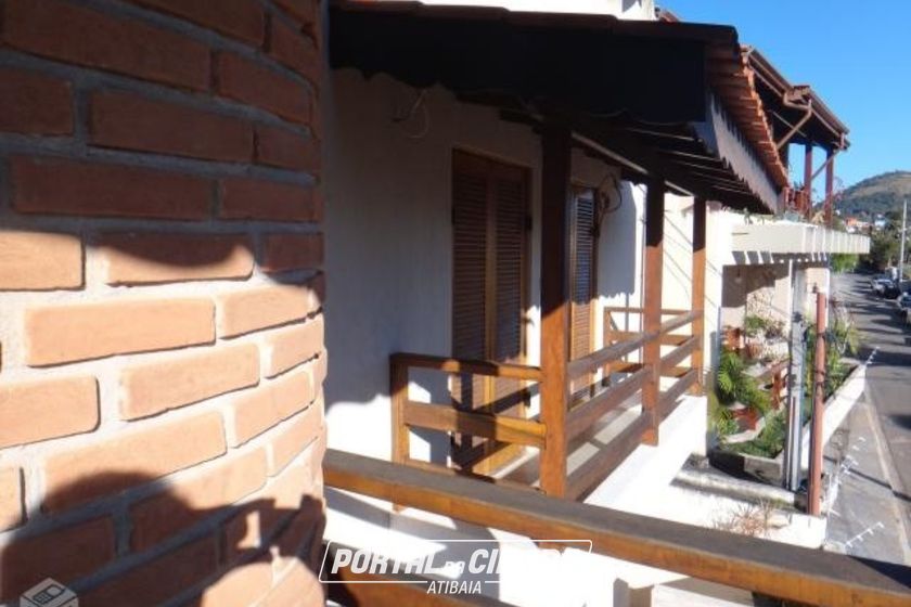 Casa &agrave; venda - 220m&sup2; - Jardim das Flores