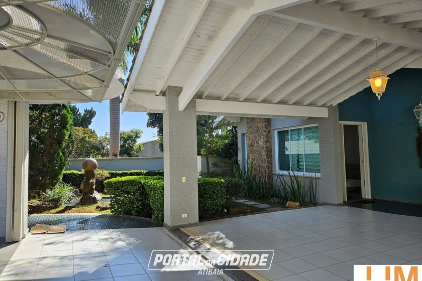 Casa &agrave; venda - 351m&sup2; - Vila Giglio
