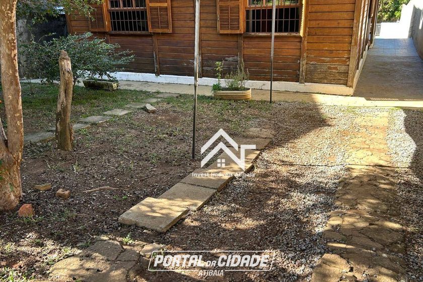 Casa para alugar - 180m&sup2; - Vila Petr&oacute;polis
