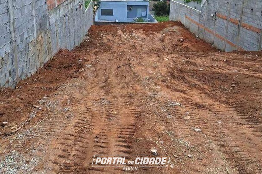 Terreno &agrave; venda - 400m&sup2; - Jardim dos Pinheiros