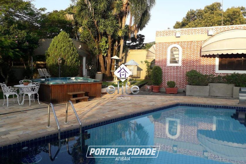 Ch&aacute;cara &agrave; venda - 868m&sup2; - VILA PETROPOLIS